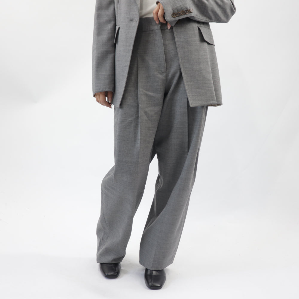 フェラガモ FERRAGAMO プリーツパンツ グレー