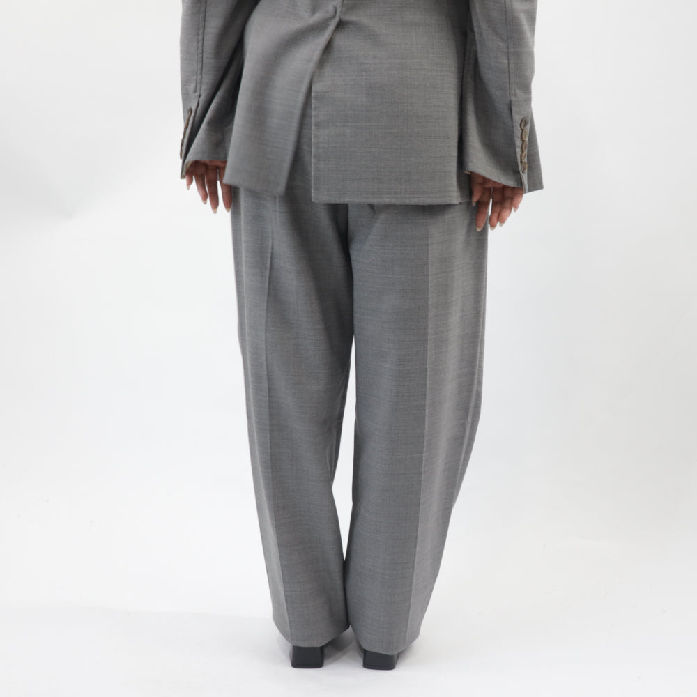 フェラガモ FERRAGAMO プリーツパンツ グレー