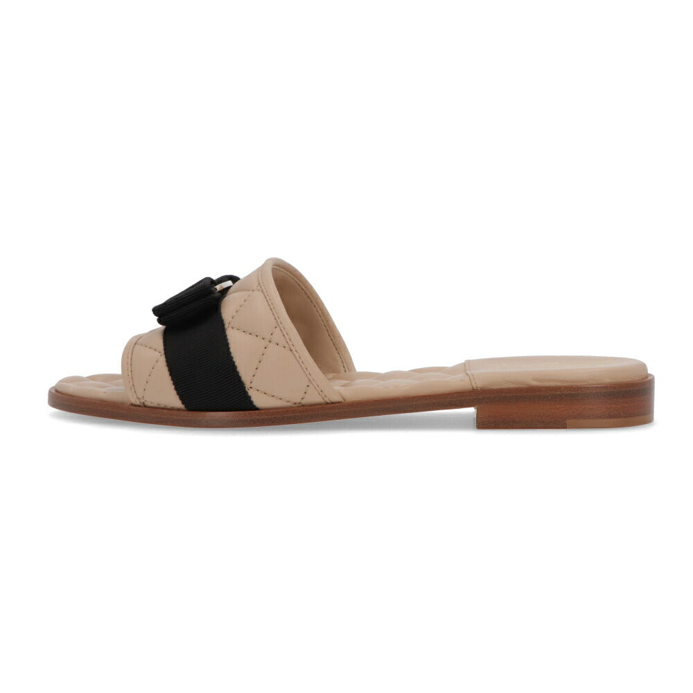 FERRAGAMO サンダル LOVEC ベージュ ヴァラリボン 754668