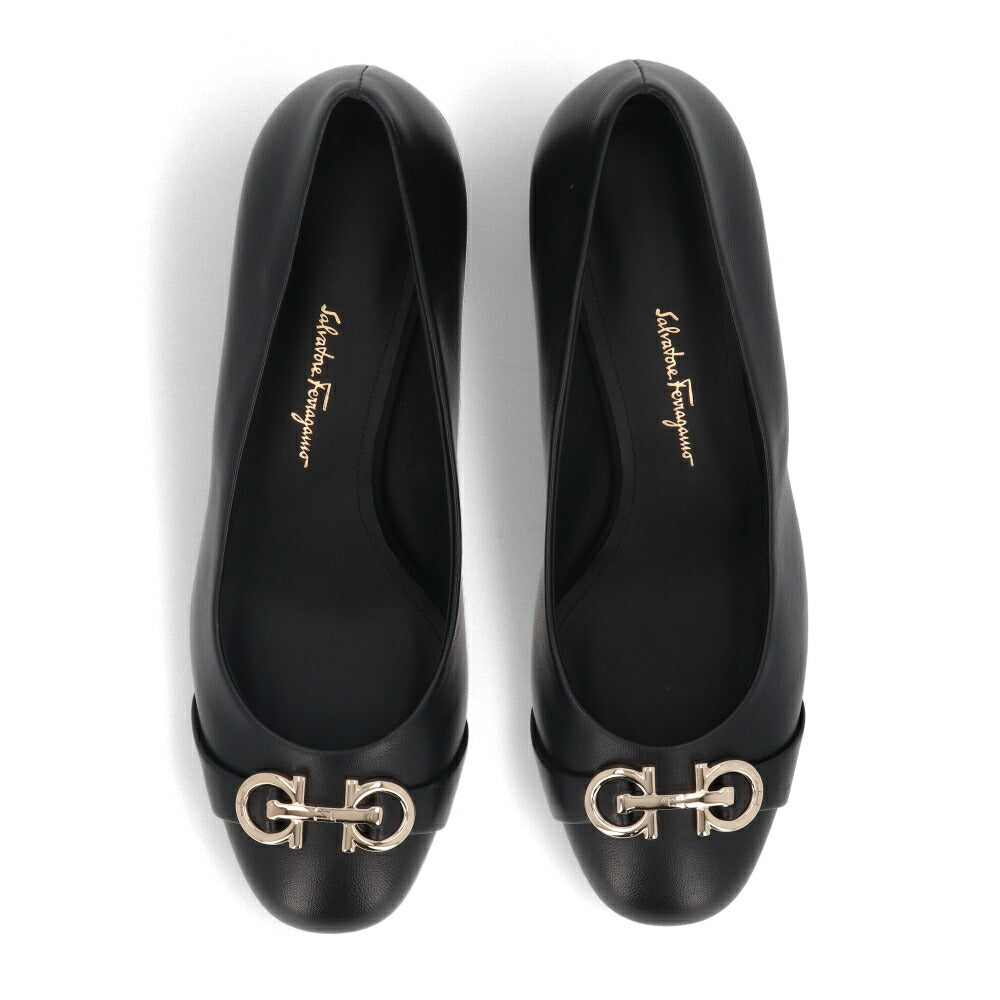 FERRAGAMO パンプス ブラック レザー チャンキーヒール OTILIA 55 757827