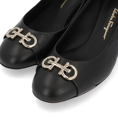 FERRAGAMO パンプス ブラック レザー チャンキーヒール OTILIA 55 757827