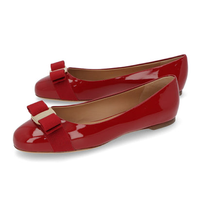 FERRAGAMO パンプス レッド レザー リボン VARINA* 592125