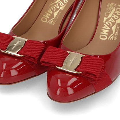 FERRAGAMO パンプス レッド レザー CARLA 70 584309