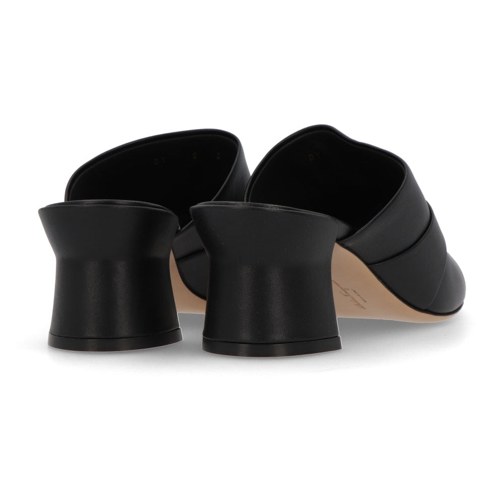 FERRAGAMO サンダル ORNELLA 55 ブラック ミュール ヒールあり 0757836