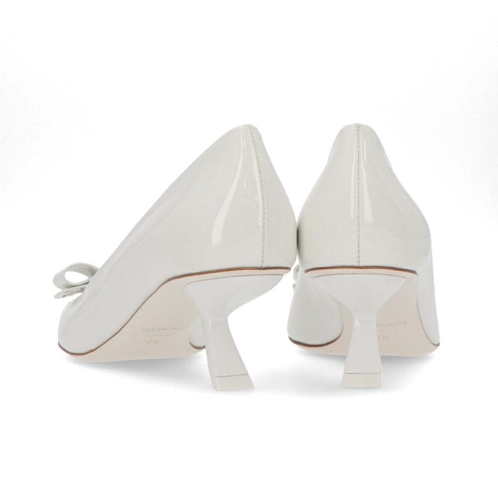 FERRAGAMO パンプス ANZ ホワイト ヒールあり 0763952 – LE CHIEN