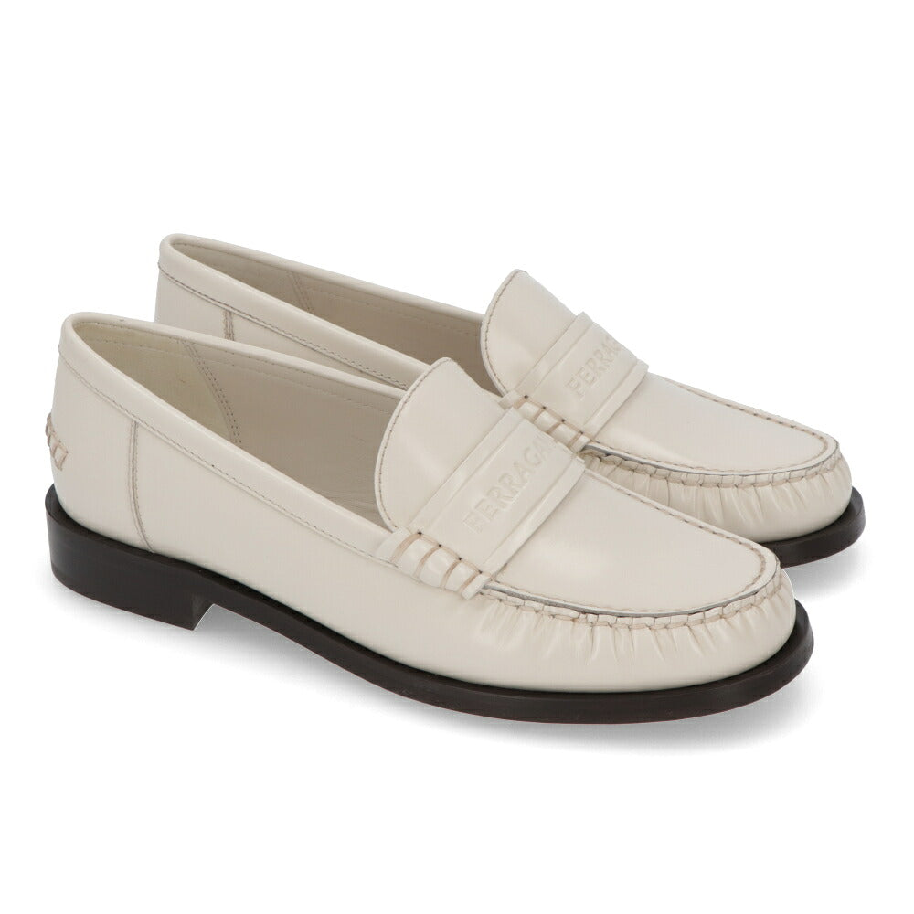 FERRAGAMO レザーシューズ IRINA ホワイト フラットシューズ ローファー 0763991