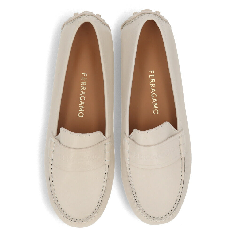 FERRAGAMO クリーム色 ローファー