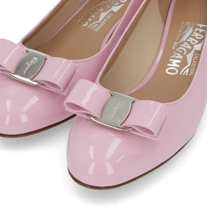 FERRAGAMO パンプス VARA ピンク ヴァラリボン ヒールあり 0763695