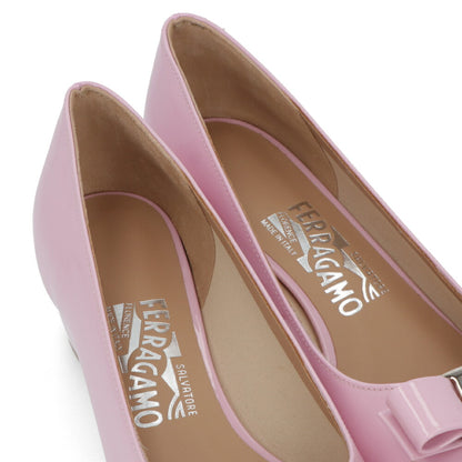 FERRAGAMO パンプス VARA ピンク ヴァラリボン ヒールあり 0763695