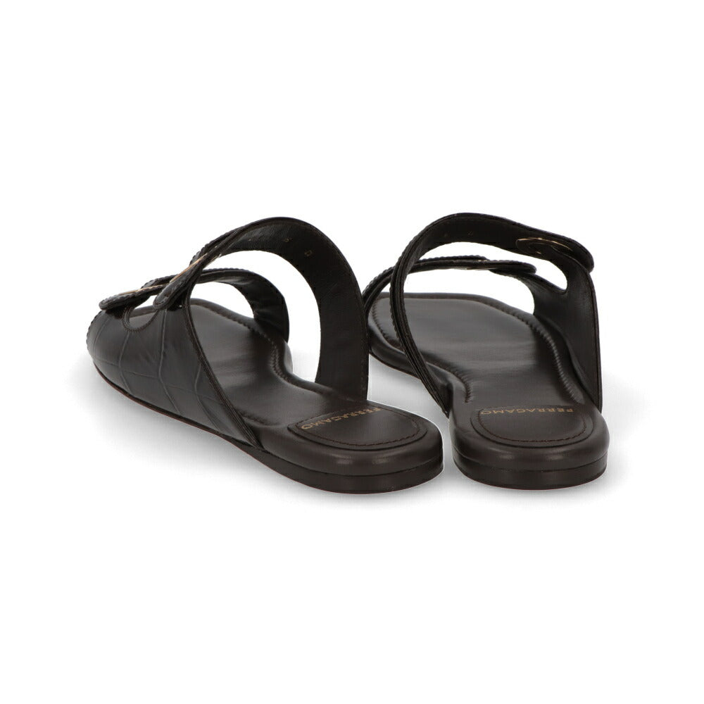 FERRAGAMO サンダル ダークブラウン レザー ミュール 型押し ガンチーニ フラット KATE 774580