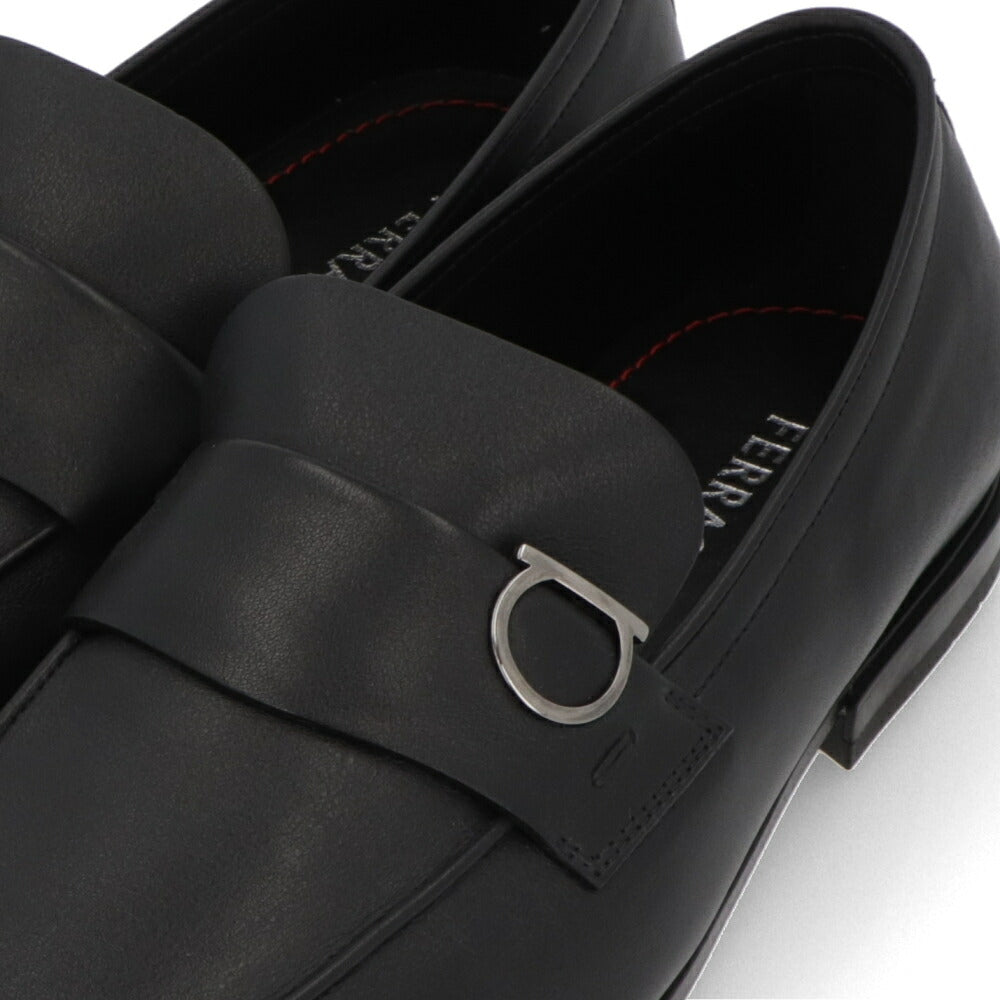 FERRAGAMOシューズ ブラック ガンチーニ ローファー M CRYSTAL 776766