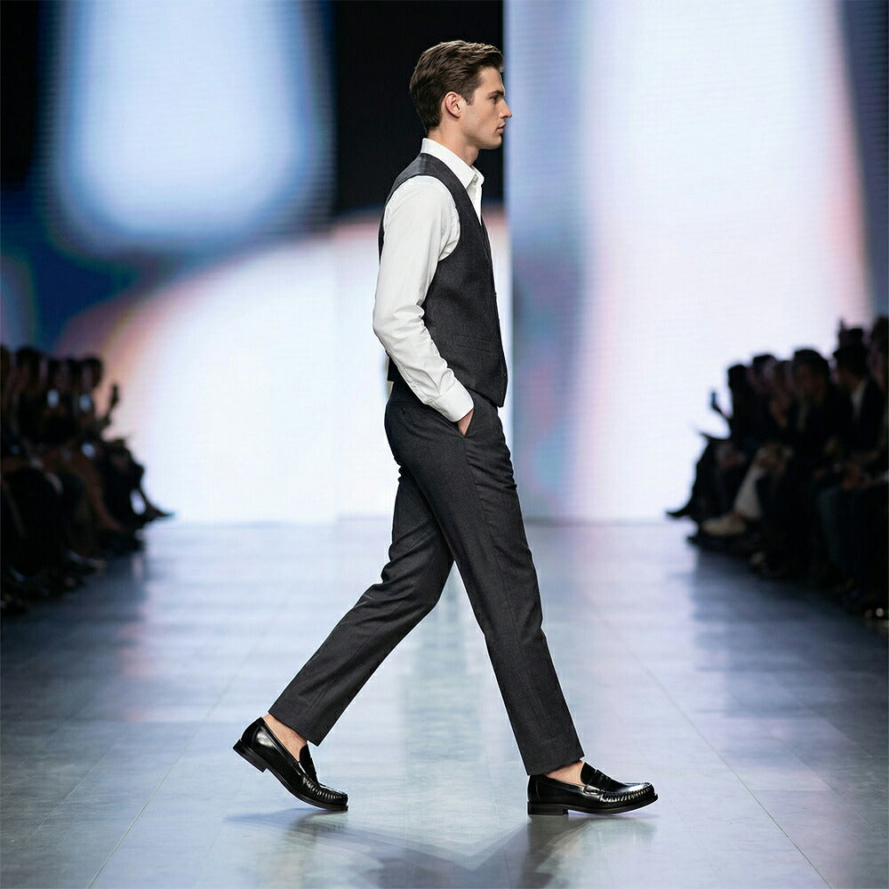FERRAGAMO フェラガモ  レザーシューズ ブラック カーフスキン ロゴ カジュアルシューズ ローファー M FILLMORE 762700
