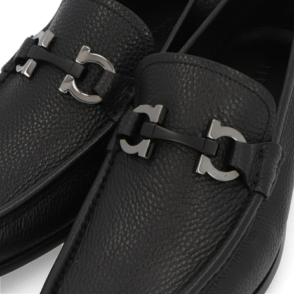 FERRAGAMO フェラガモ メンズ シューズ レザーシューズ ブラック カーフ ラバー ガンチーニ モカシン ローファー 642848