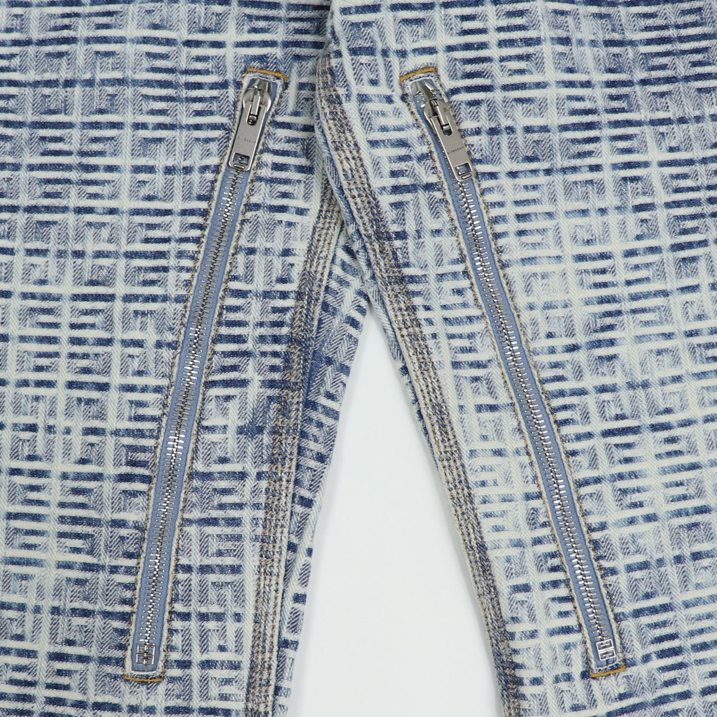 ジバンシィ  BM513J5Y31  デニムパンツ  メンズ