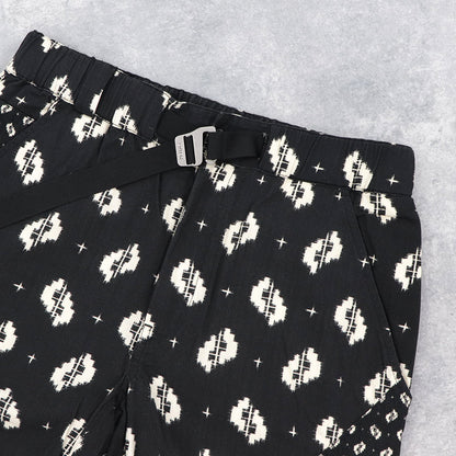 ケンゾー ボトムス メンズ STRAIGHT LEG BELTED PANT ブラック コットン ストレートカットパンツ カジュアルパンツ ダイカット柄 FA55PA3411PA 99
