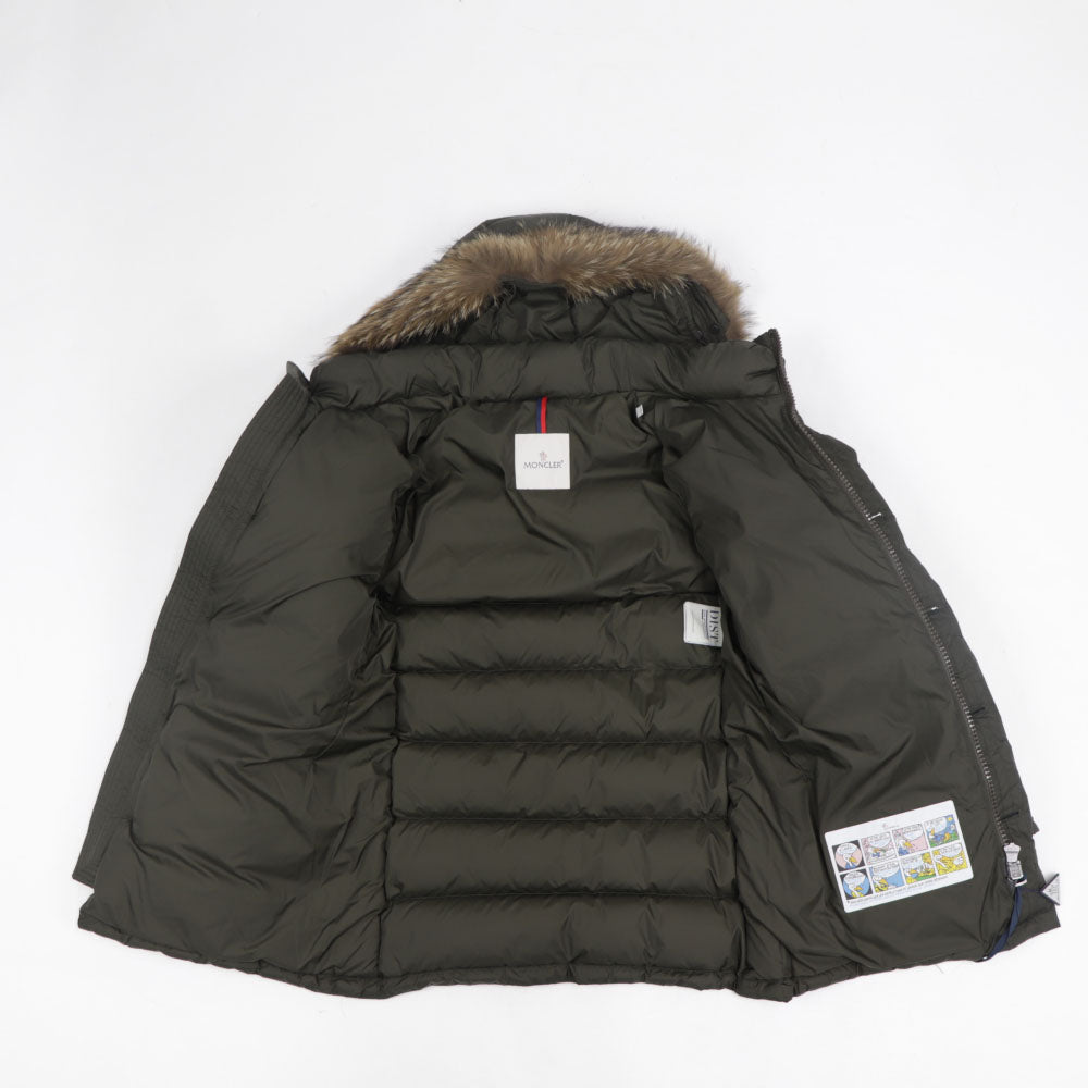 モンクレール MONCLER 41380 25 68352 835 CLUNY  ダウンジャケット ダウンコート ミディアム丈 フード取り外し可 ファー付 アウター カーキ メンズ