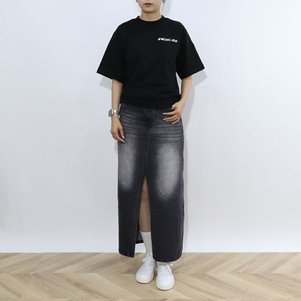 MONCLER トップス Tシャツ・カットソー ブラック ロゴ オーバーサイズ 半袖 8C00002 83927