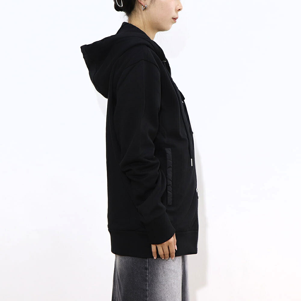 MONCLER トップス パーカー ブラック ワンポイント 8G00072 89A8F