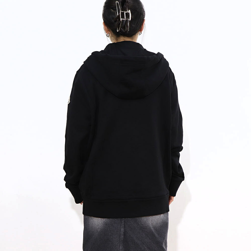 MONCLER トップス パーカー ブラック ワンポイント 8G00072 89A8F