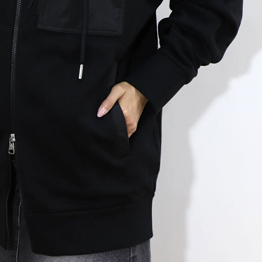 MONCLER トップス パーカー ブラック ワンポイント 8G00072 89A8F