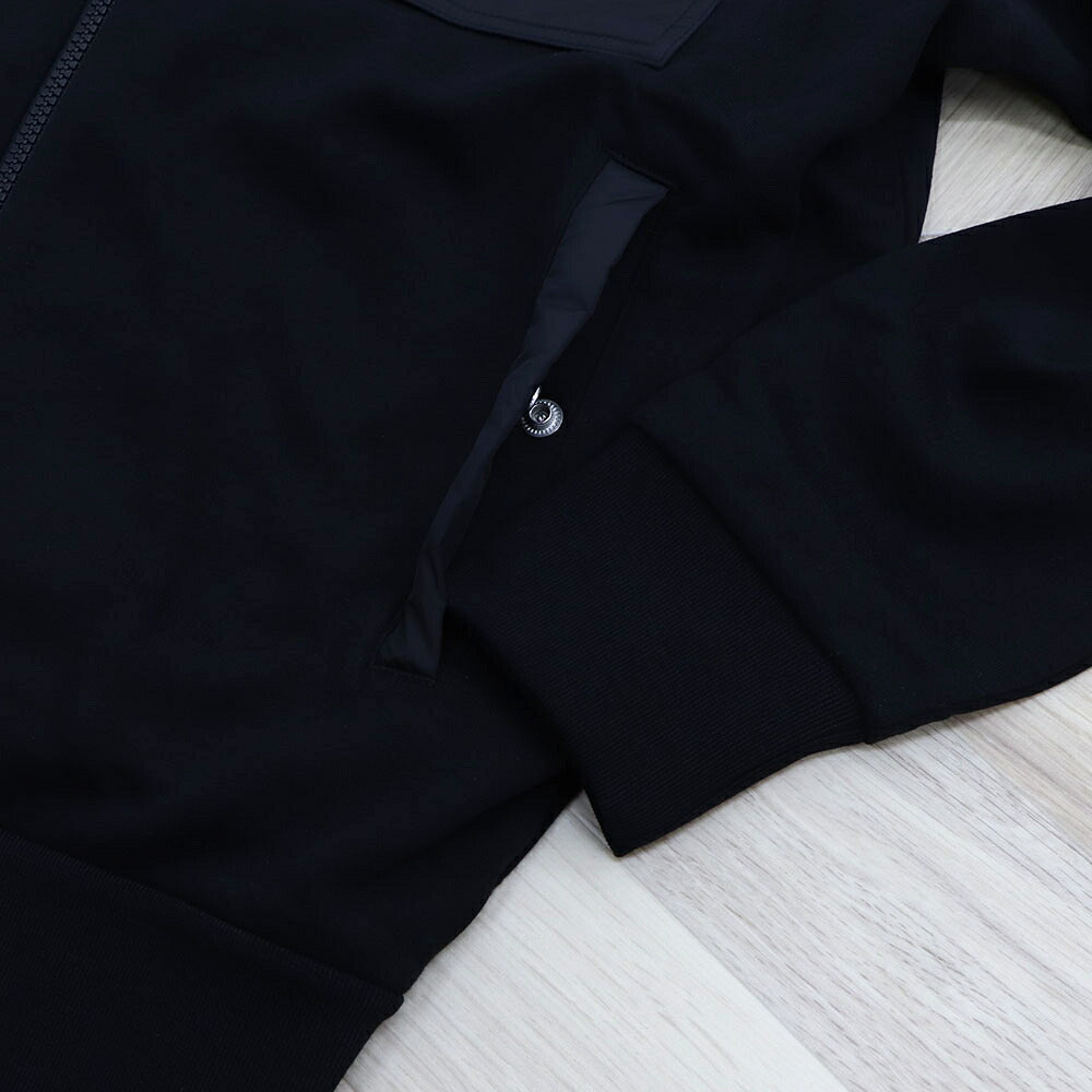 MONCLER トップス パーカー ブラック ワンポイント 8G00072 89A8F