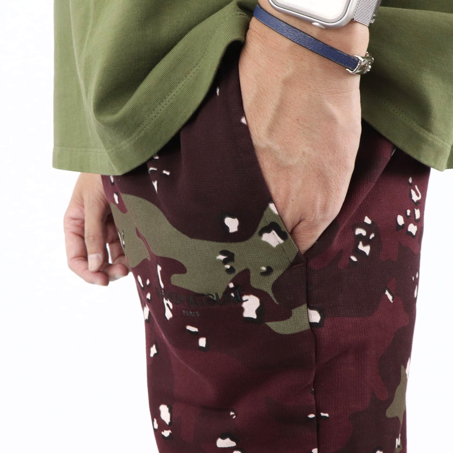 メゾン キツネ ボトムス JM01304KM0019 メンズ 迷彩