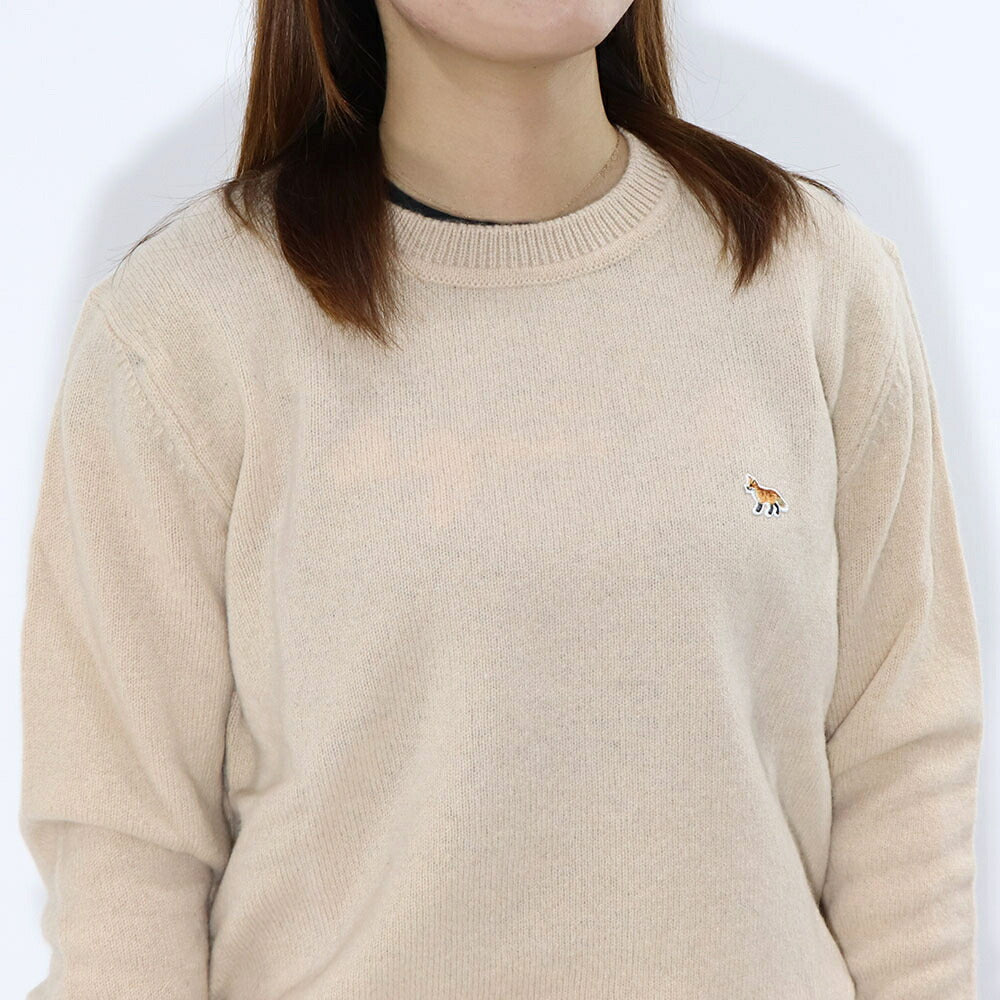 MAISON KITSUNE ニット ベージュ ネイビー ベイビーフォックス パッチ HM00502KT1006