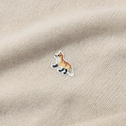 MAISON KITSUNE ニット ベージュ ネイビー ベイビーフォックス パッチ HM00502KT1006