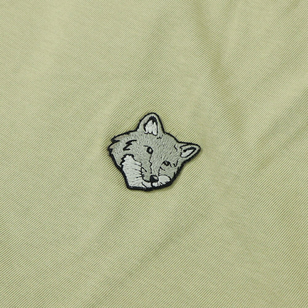 メゾン キツネ MAISON KITSUNE トップス Tシャツ・カットソー メンズ クリーム ライトグリーン フォックスパッチ コットン 無地 ワンポイント 半袖 クルーネック 半袖 LM00107KJ0119