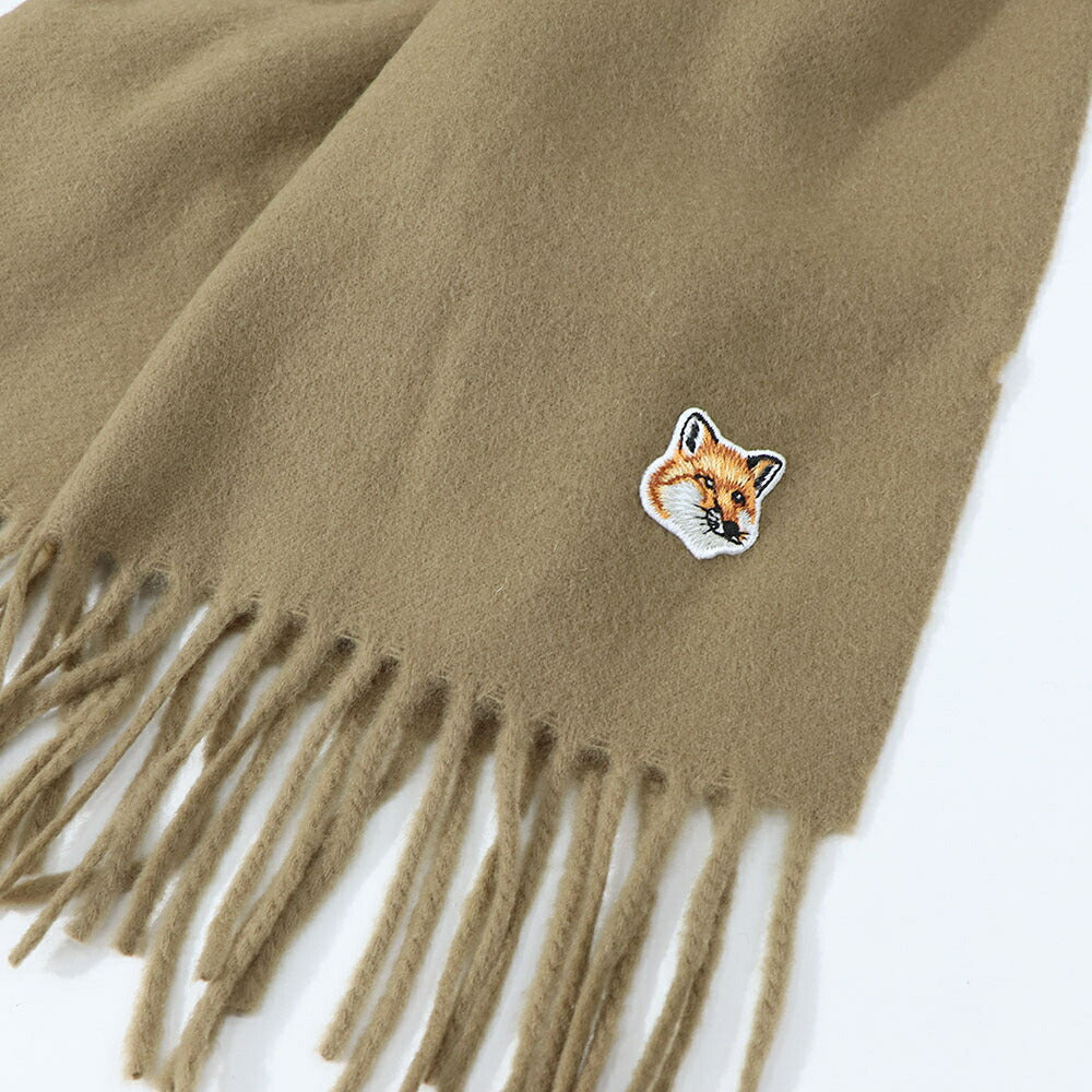 メゾン キツネ MAISON KITSUNE マフラー・ストール・スカーフ マフラー ユニセックス SMALL FOX HEAD WOOL SCARF ベージュ フォックスパッチ ワンポイント ウール シンプル 無地 フリンジ FU06208BT3004
