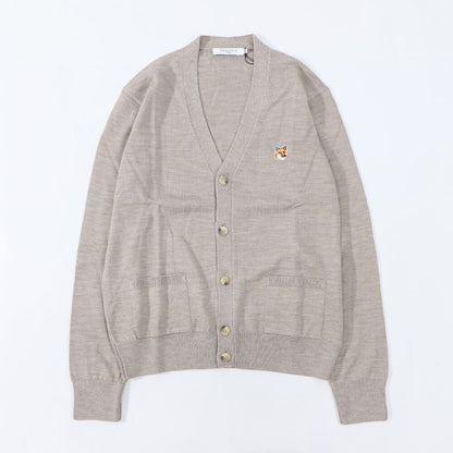 メゾン キツネ MAISON KITSUNE トップス カーディガン・ボレロ レディース FOX HEAD PATCH CLASSIC CARDIGAN グレーメランジ ベージュメランジ ネイビー フォックスパッチ ウール 無地 ワンポイント 長袖 GU00542KT1036