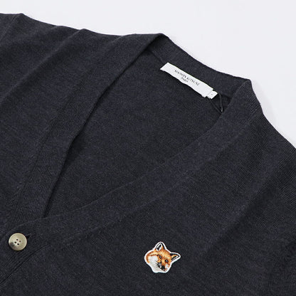メゾン キツネ MAISON KITSUNE トップス カーディガン・ボレロ レディース FOX HEAD PATCH CLASSIC CARDIGAN グレーメランジ ベージュメランジ ネイビー フォックスパッチ ウール 無地 ワンポイント 長袖 GU00542KT1036