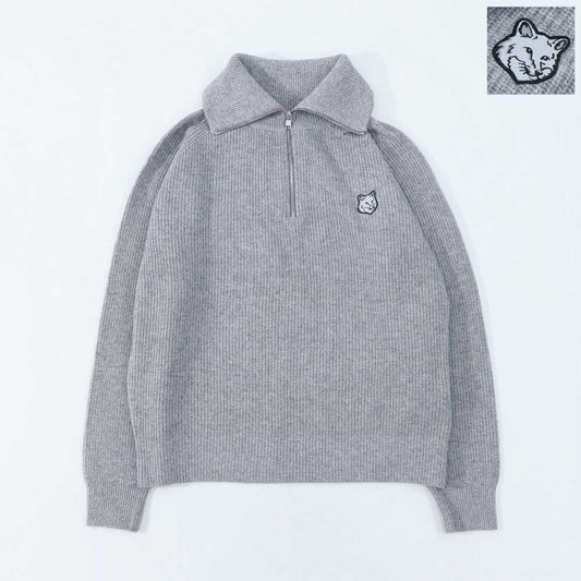 メゾン キツネ MAISON KITSUNE トップス ニット メンズ  グレージュ フォックスパッチ セーター ハーフジップ 無地 ワンポイント 長袖 LM00807KT1093