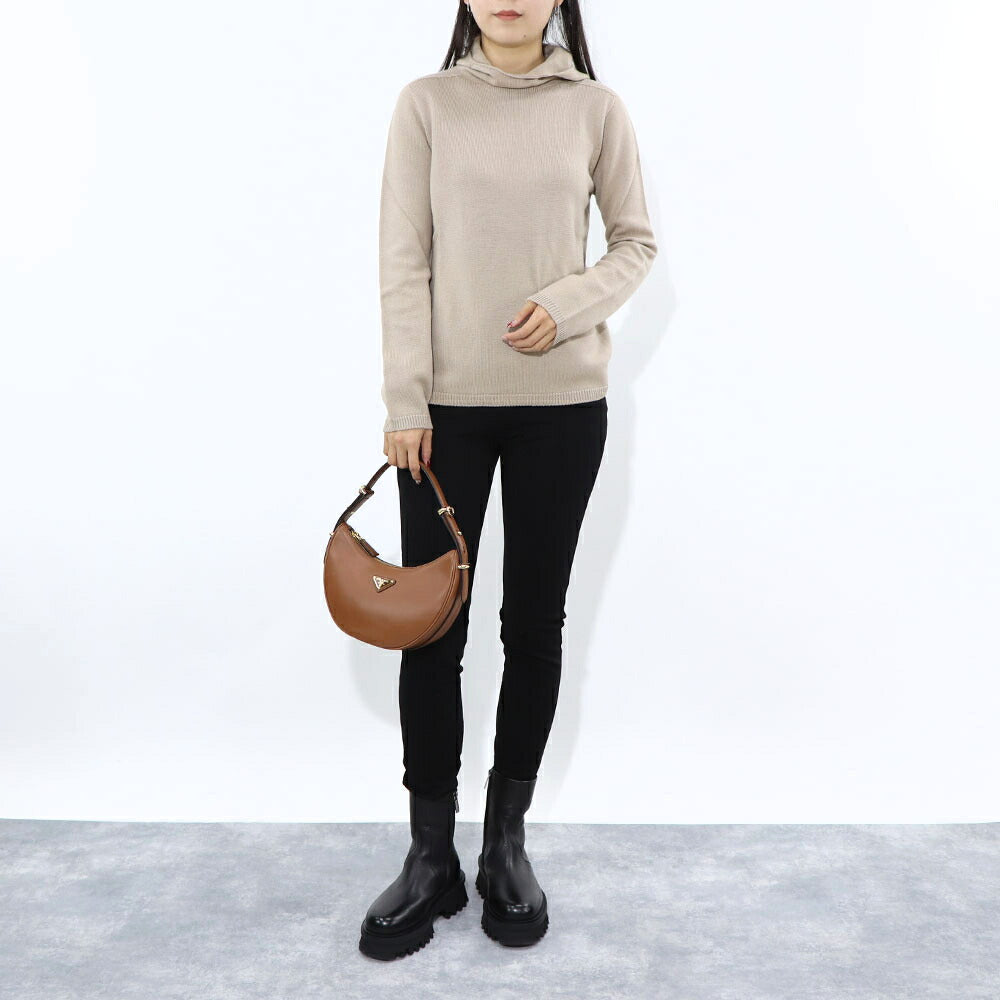 Max Mara ニット ベージュ フード付き 無地