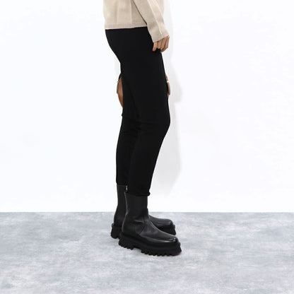 Max Mara ロングパンツ ブラック スキニーフィットパンツ ステッチ加工 17860533