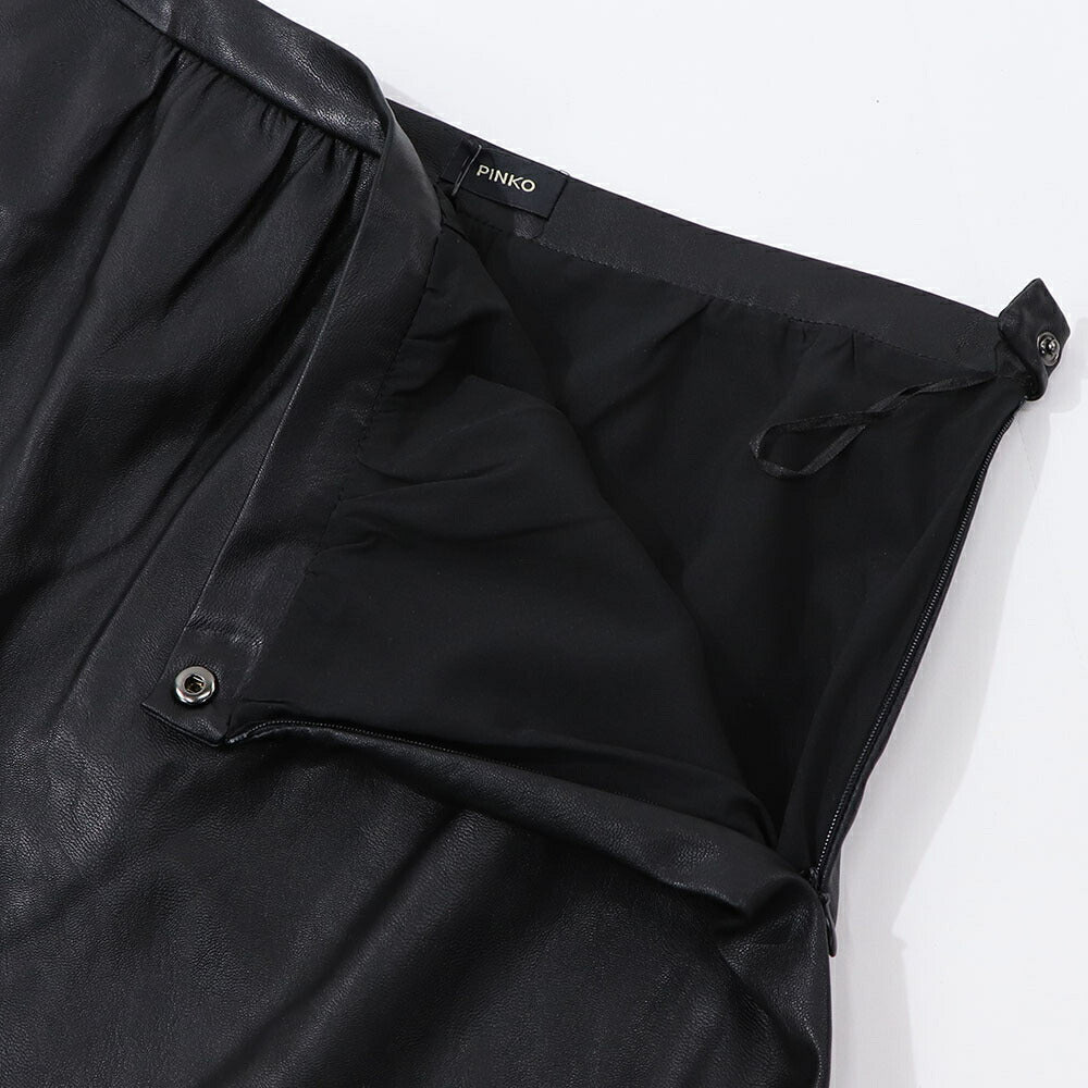 PINKO  ミニスカート   ブラック レザー風 合皮 ミニミニスカート 1G16ET-7105