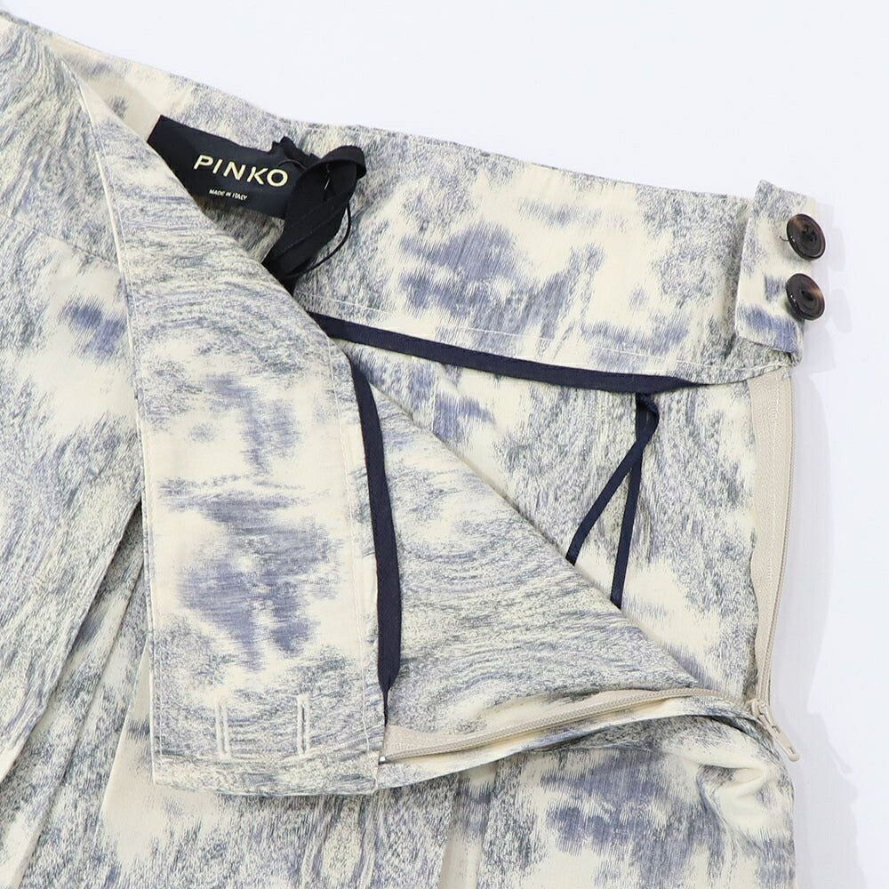 PINKO  ショートパンツ   ベージュ 柄 ショート丈 プリーツ 1G170E-Y7SL