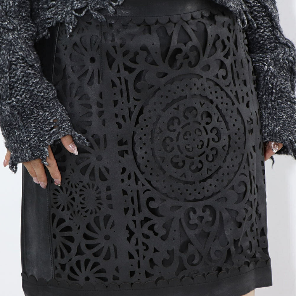 PINKO スカート ブラック 本革 カットワーク 1G175J-Y837