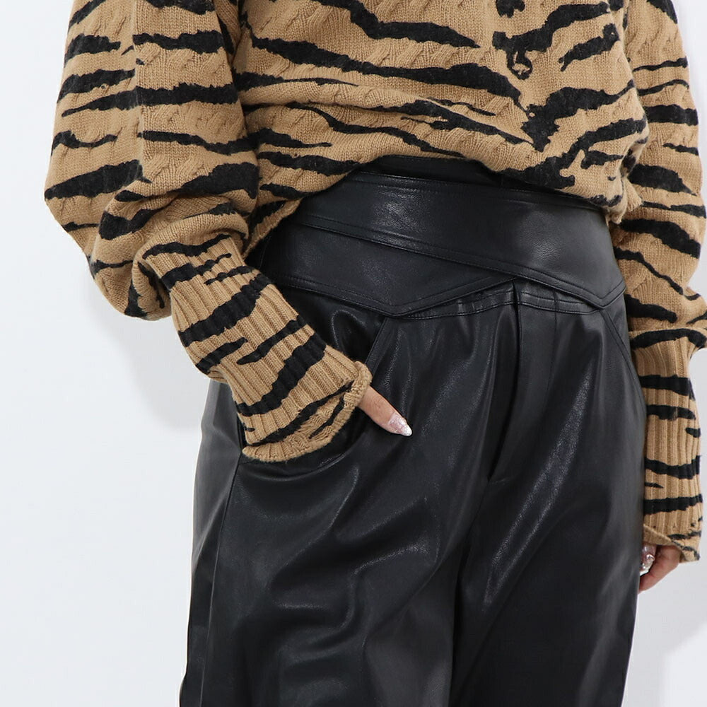 PINKO ロングパンツ ブラック レザー風 100307-7105