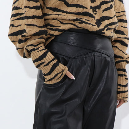 PINKO ロングパンツ ブラック レザー風 100307-7105