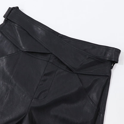 PINKO ロングパンツ ブラック レザー風 100307-7105