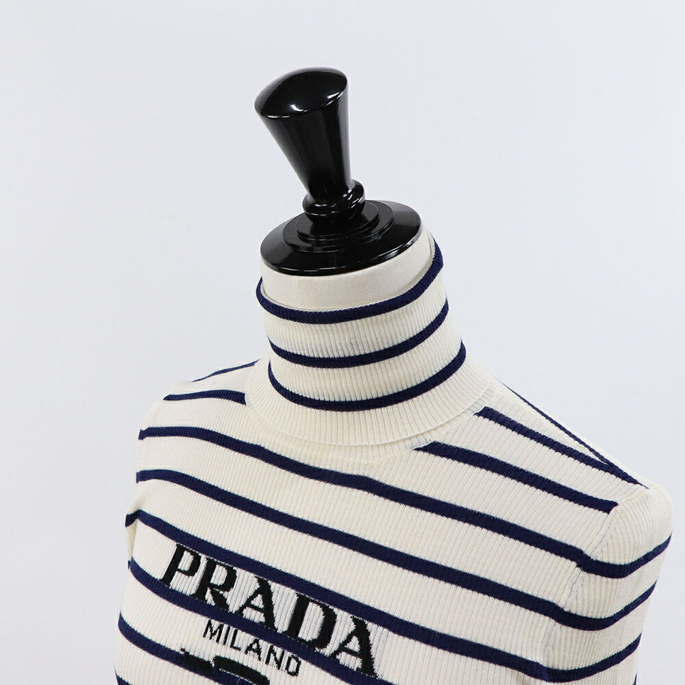 PRADA ニット オフホワイト×ネイビー ボーダー タートルネック P26451 11J5