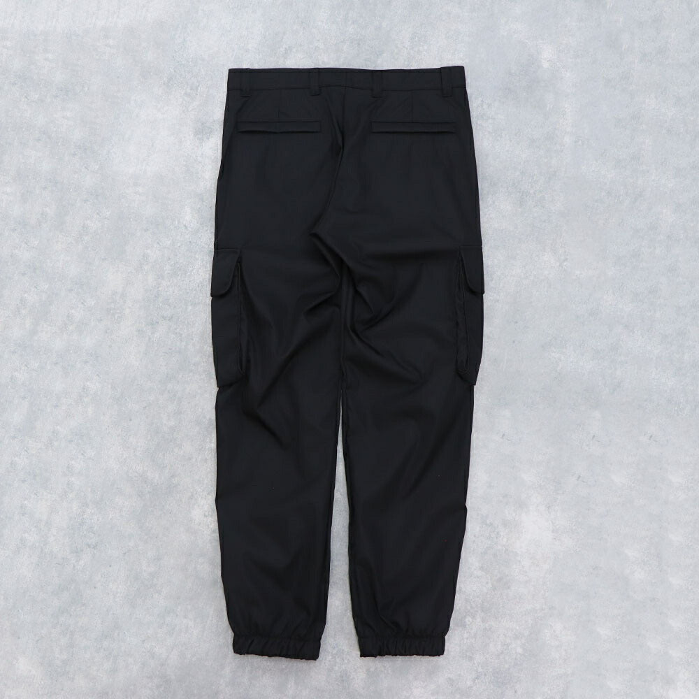PRADA ロングパンツ メンズ ブラック カーゴパンツ トライアングルロゴ SPH130 1WQ8