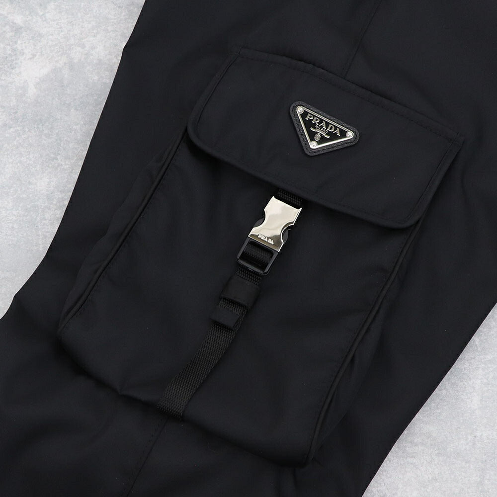 PRADA ロングパンツ メンズ ブラック カーゴパンツ トライアングルロゴ SPH130 1WQ8