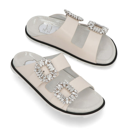 Roger Vivier サンダル GOMMETTINE BALL オフホワイト フラットサンダル ジュエルバックル ヒールなし RVW45818820BSS