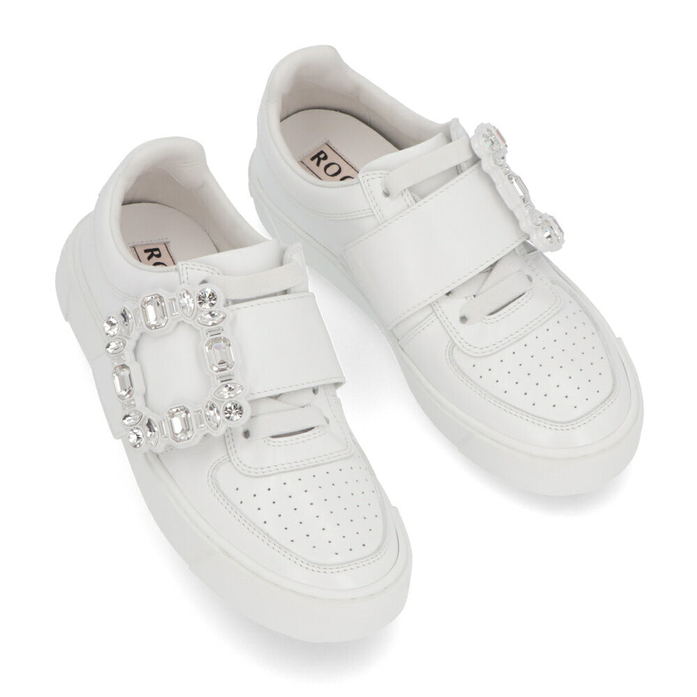 Roger Vivier スニーカー ホワイト ローカット ビジュー付きバックル RVW68737440JUS