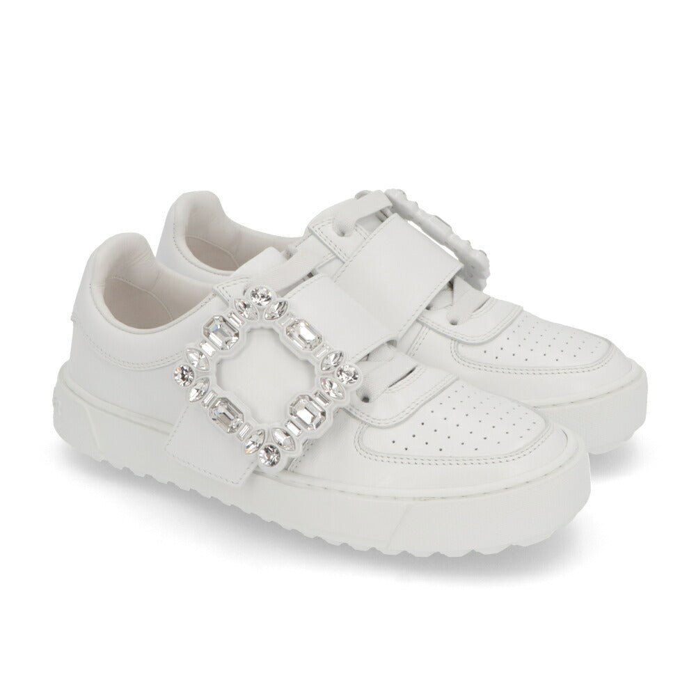 Roger Vivier スニーカー ホワイト ローカット ビジュー付きバックル RVW68737440JUS
