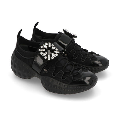 Roger Vivier スニーカー ブラック トレッキングシューズ ビジューバックル RVW63738940TU5