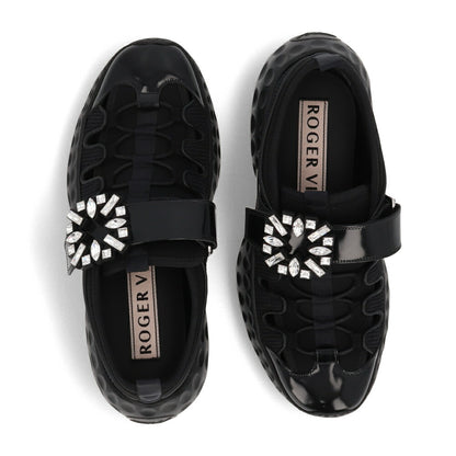 Roger Vivier スニーカー ブラック トレッキングシューズ ビジューバックル RVW63738940TU5