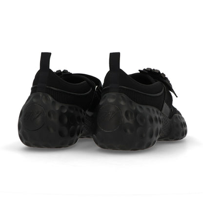 Roger Vivier スニーカー ブラック トレッキングシューズ ビジューバックル RVW63738940TU5